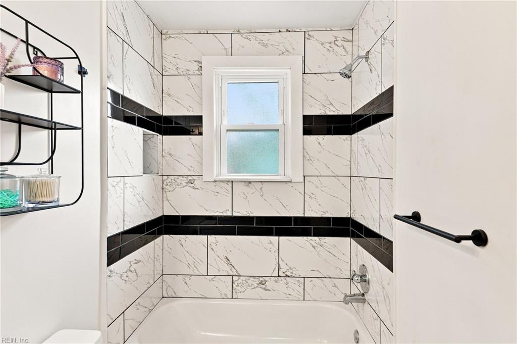 6383 Dove St Property Photo 21