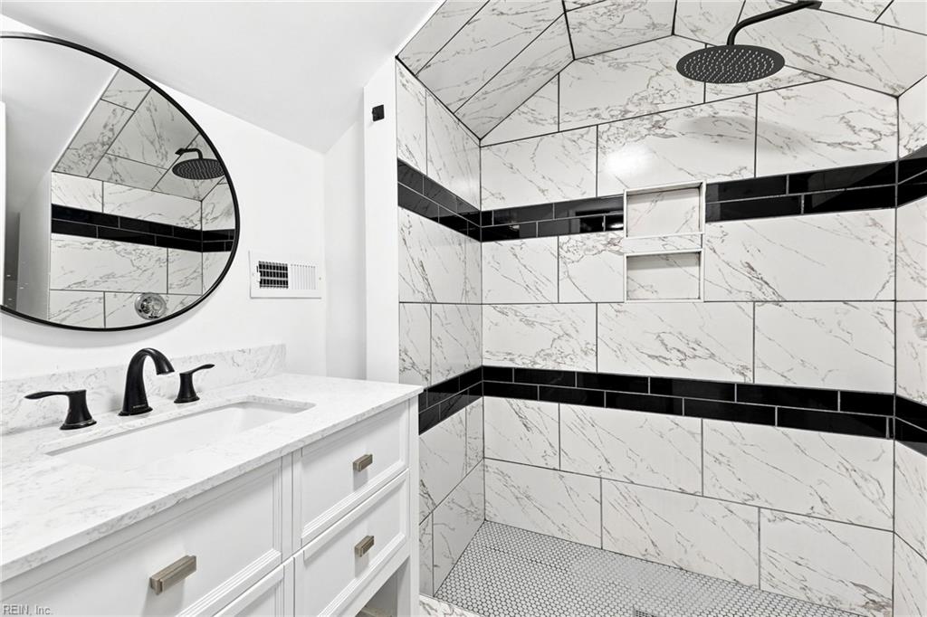 6383 Dove St Property Photo 31