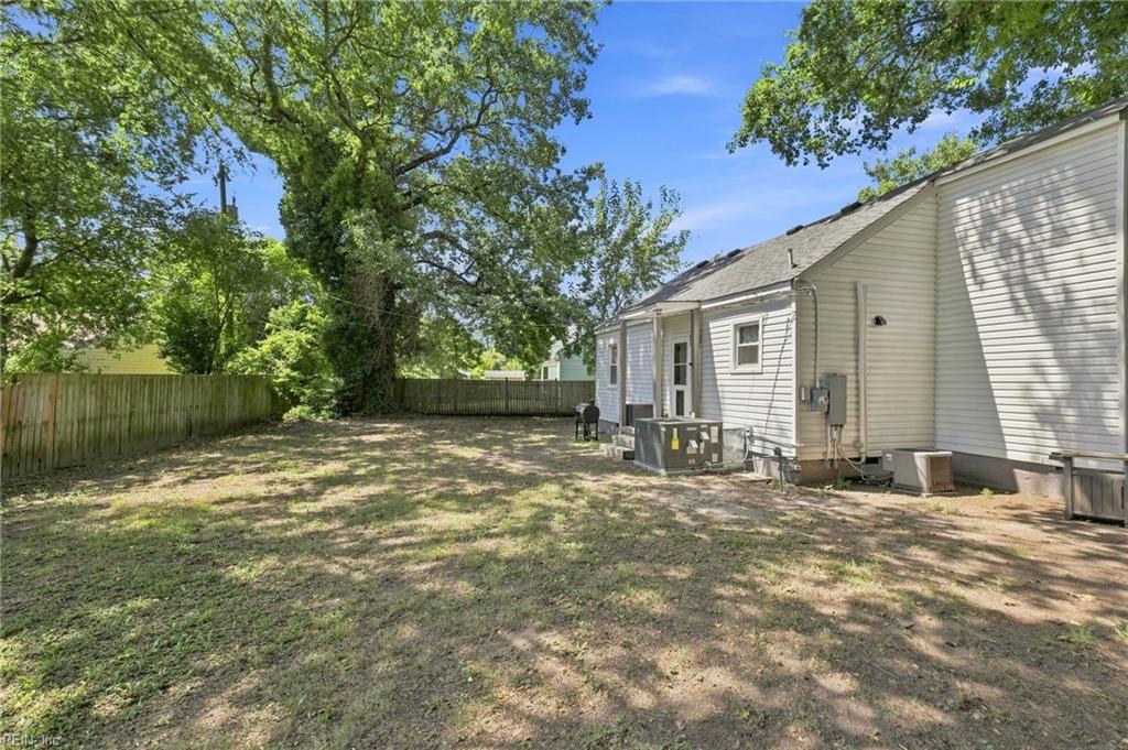 6383 Dove St Property Photo 35