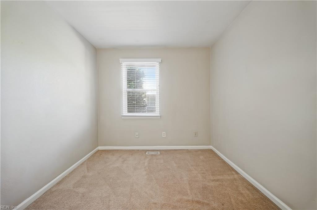 332 Harrier St Property Photo 16