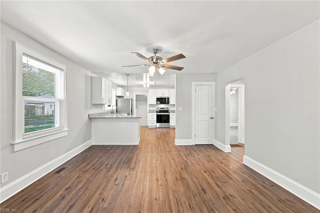 4861 Elmhurst Ave Ave Property Photo 8