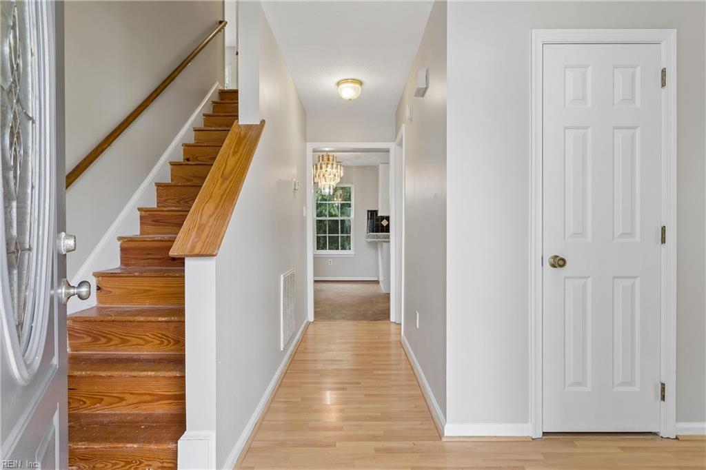 2 Great Lakes Dr Property Photo 6