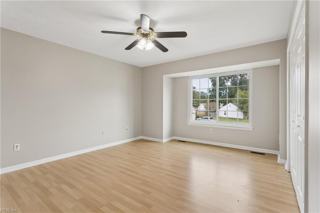 2 Great Lakes Dr Property Photo 26