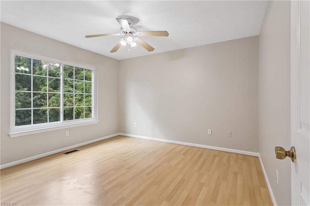2 Great Lakes Dr Property Photo 30