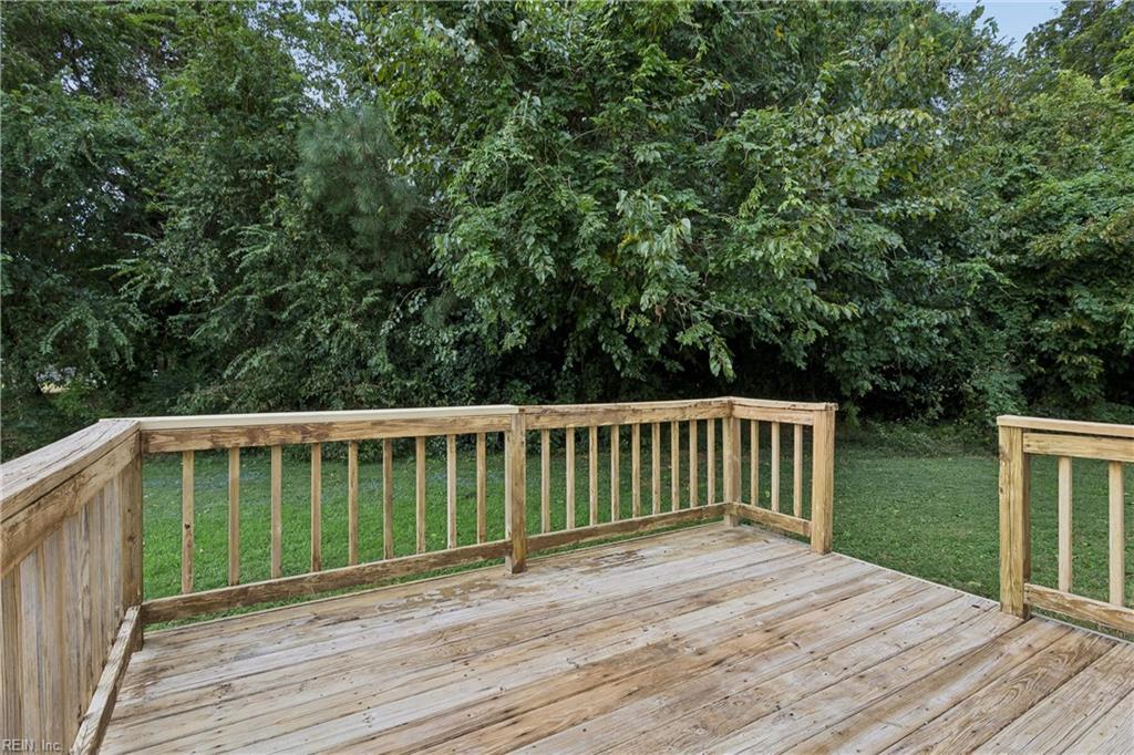 2 Great Lakes Dr Property Photo 40