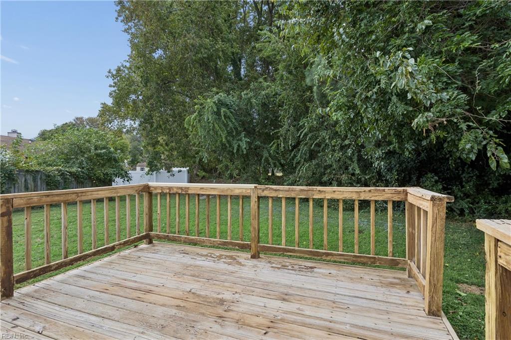 2 Great Lakes Dr Property Photo 41