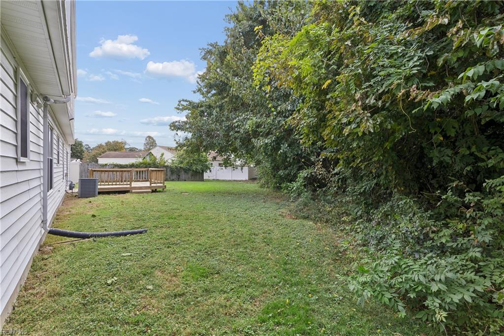2 Great Lakes Dr Property Photo 43