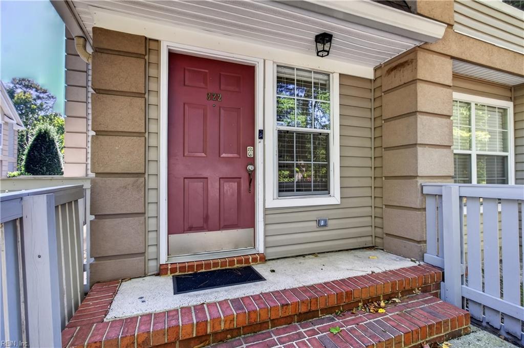 322 Gainsborough Sq Property Photo 5