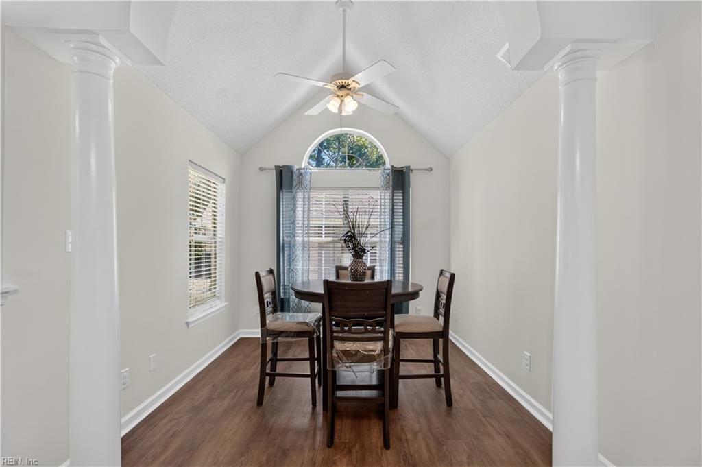 322 Gainsborough Sq Property Photo 14
