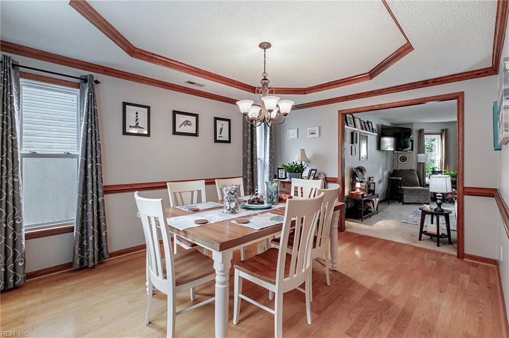 4 Paquette Ct Property Photo 6