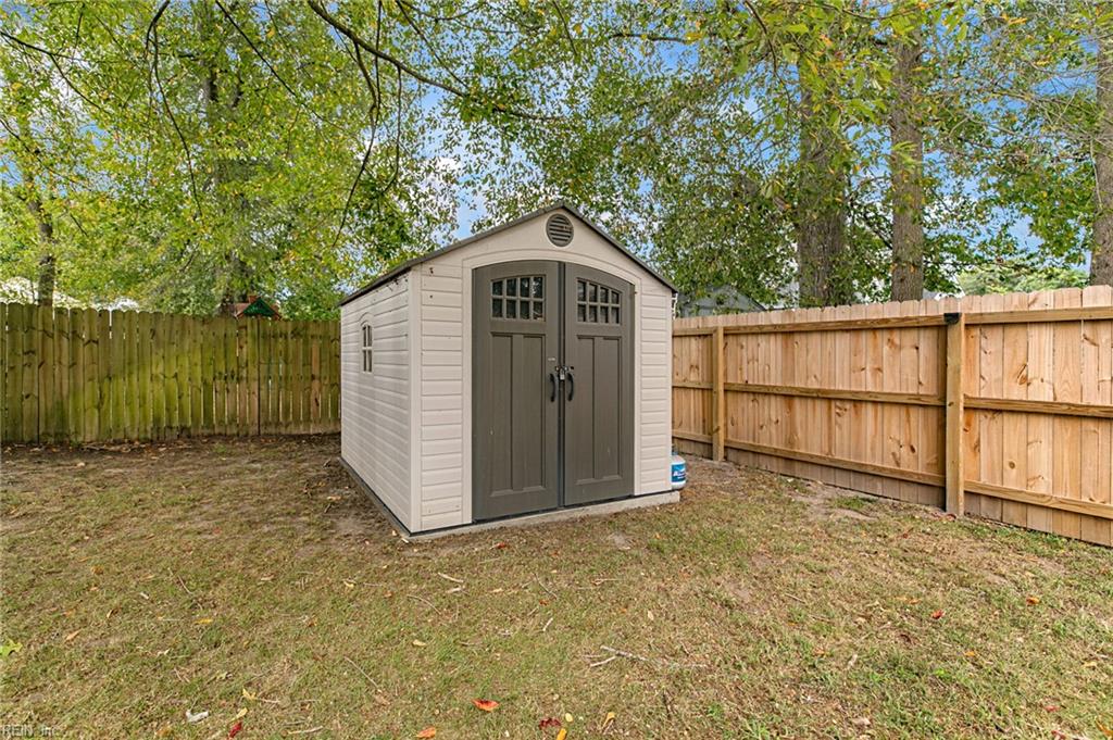 4 Paquette Ct Property Photo 29