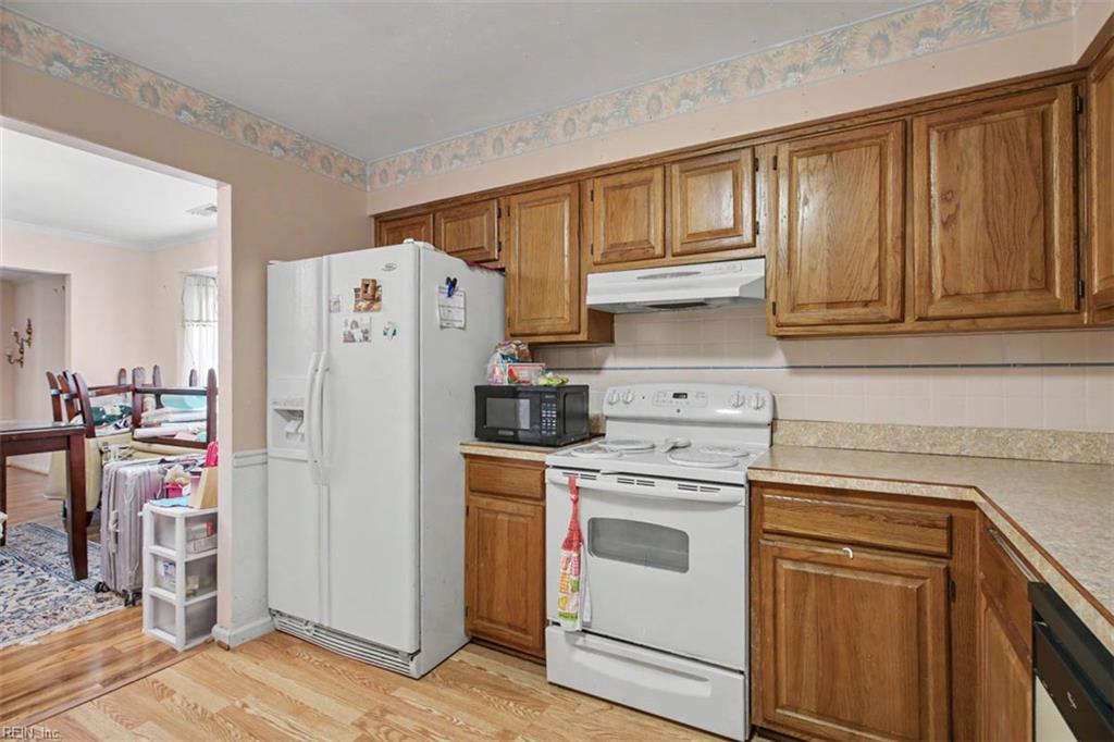 2429 Creekmore Ct Property Photo 13