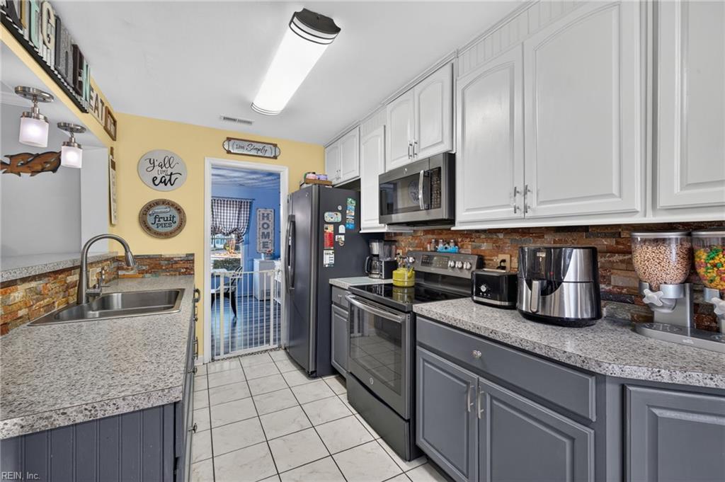 2209 Glen Ray Ct Property Photo 12