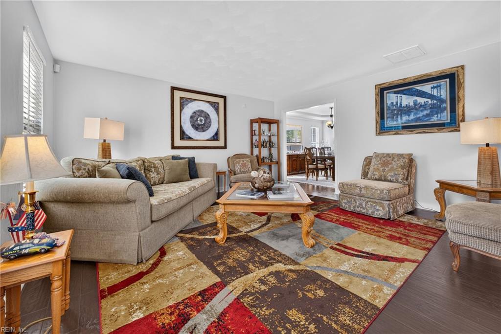 229 Crown Arch Property Photo 3