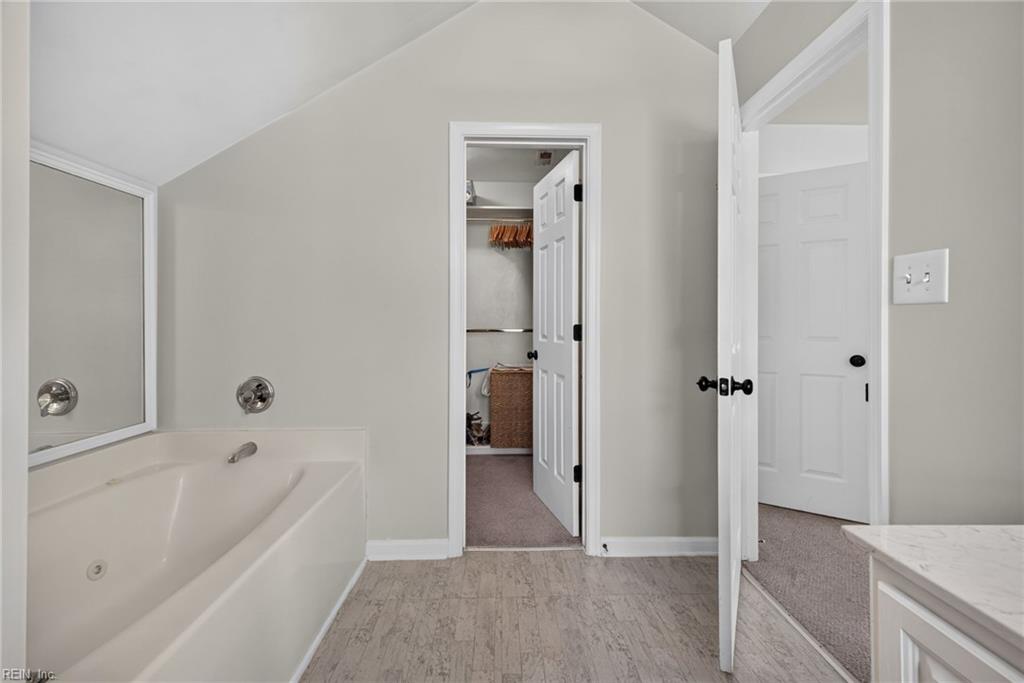 229 Crown Arch Property Photo 14