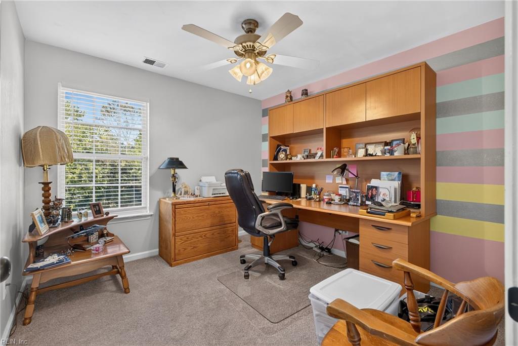 229 Crown Arch Property Photo 16