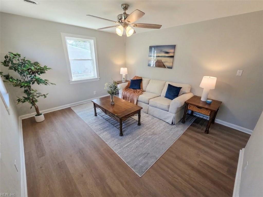 5913 Wickham Ave Property Photo 5