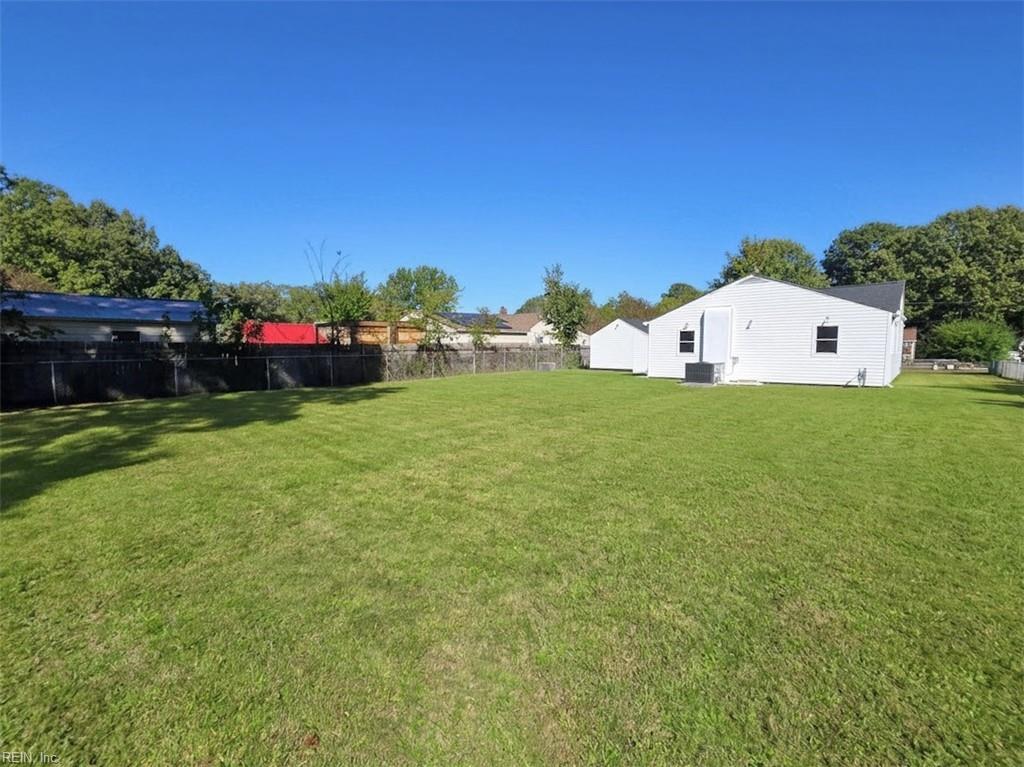 5913 Wickham Ave Property Photo 24