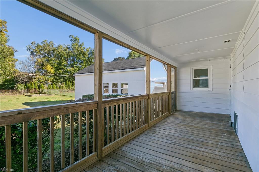 138 Hampton Roads Ave Property Photo 37