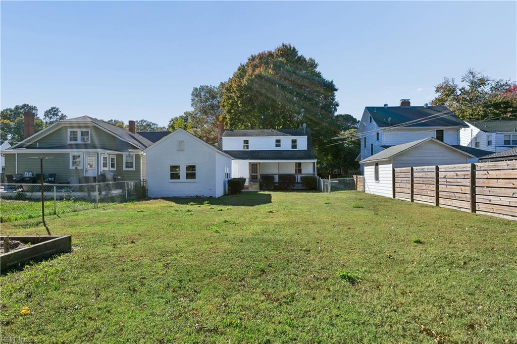 138 Hampton Roads Ave Property Photo 43