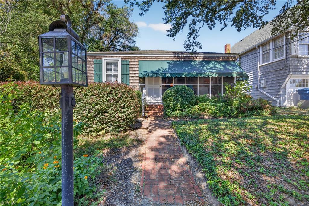 207 81st St Property Photo 1