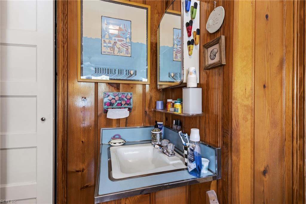 207 81st St Property Photo 13