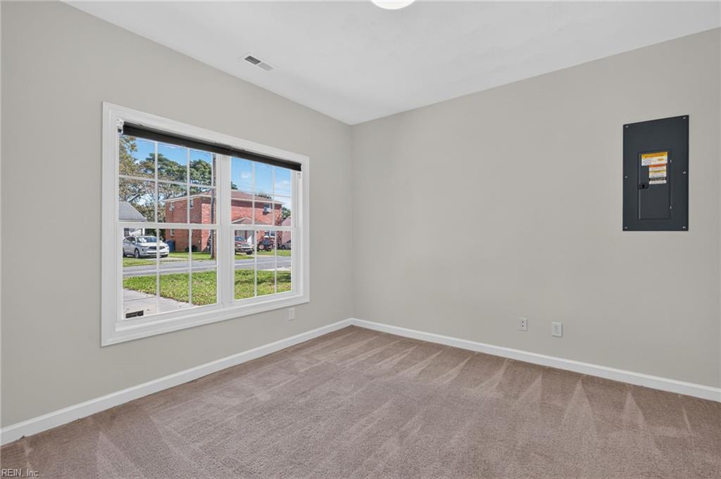 4116 2nd St Property Photo 12