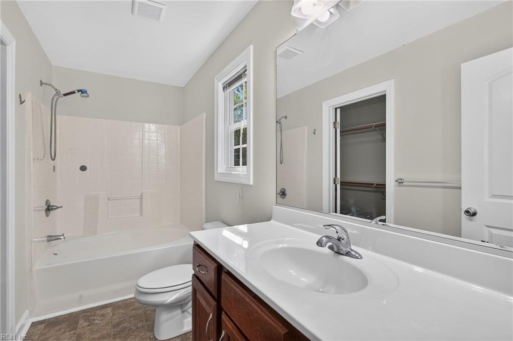 4116 2nd St Property Photo 18
