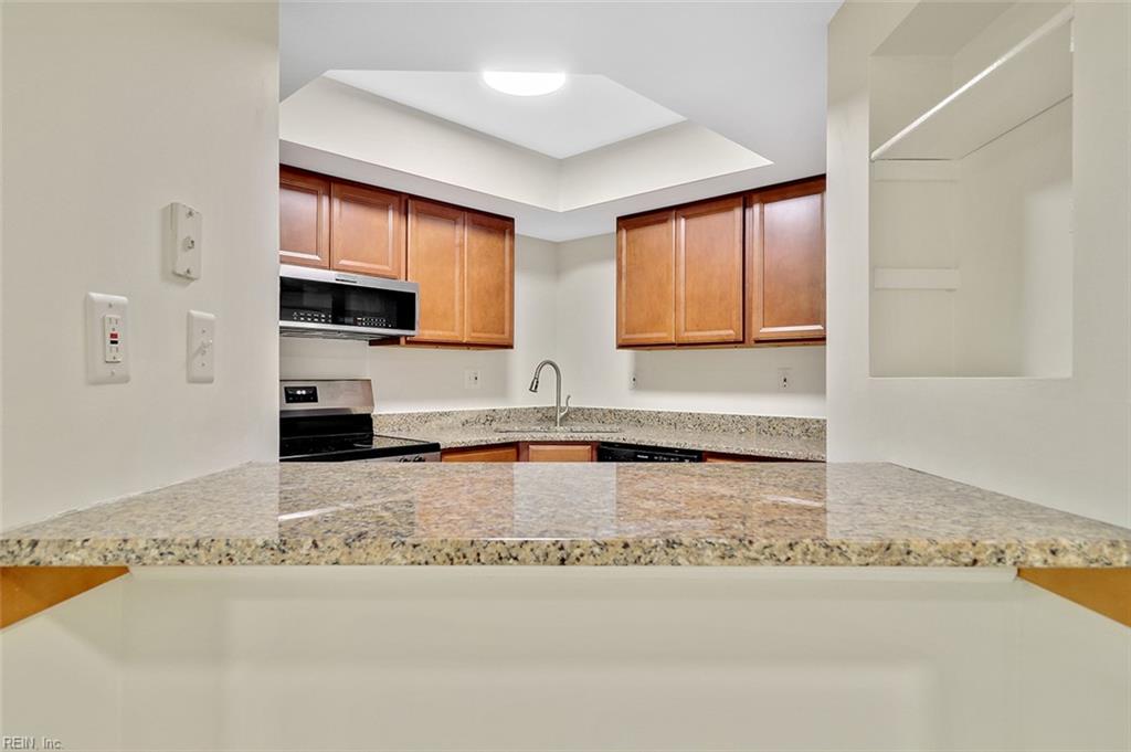 1717 Stoney Creek Arch Property Photo 10