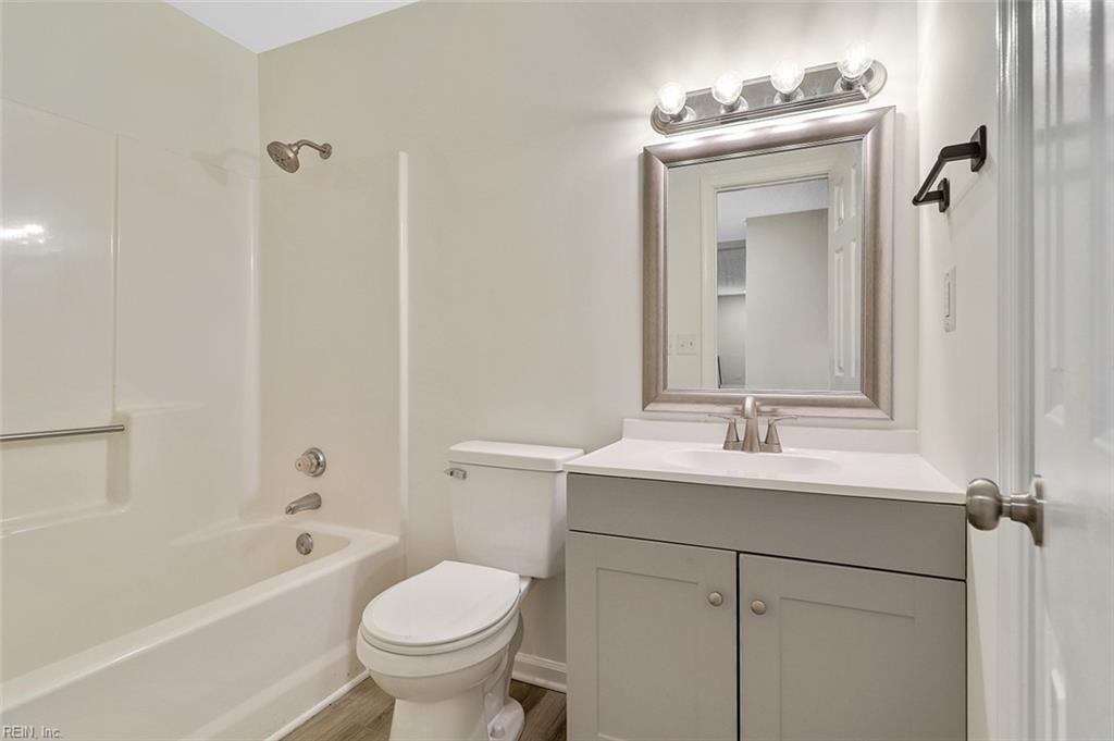 1717 Stoney Creek Arch Property Photo 17