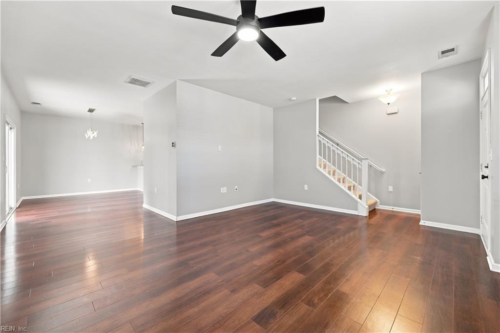 4381 Turnworth Arch Property Photo 2