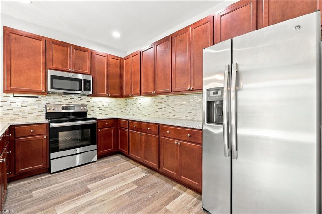4381 Turnworth Arch Property Photo 5
