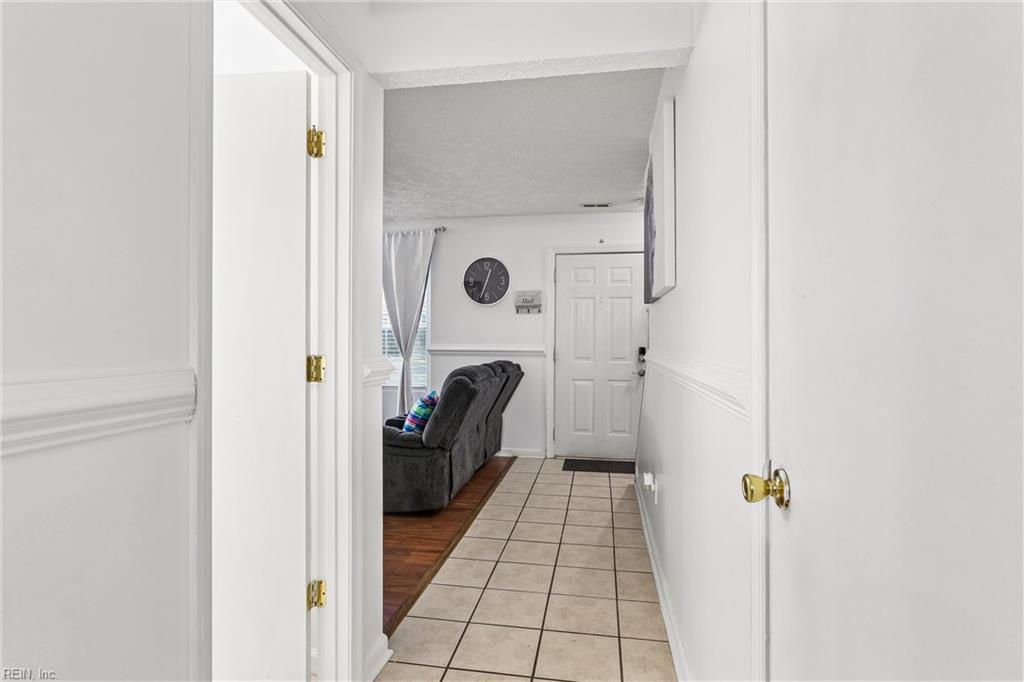 1606 London Company Way Property Photo 4