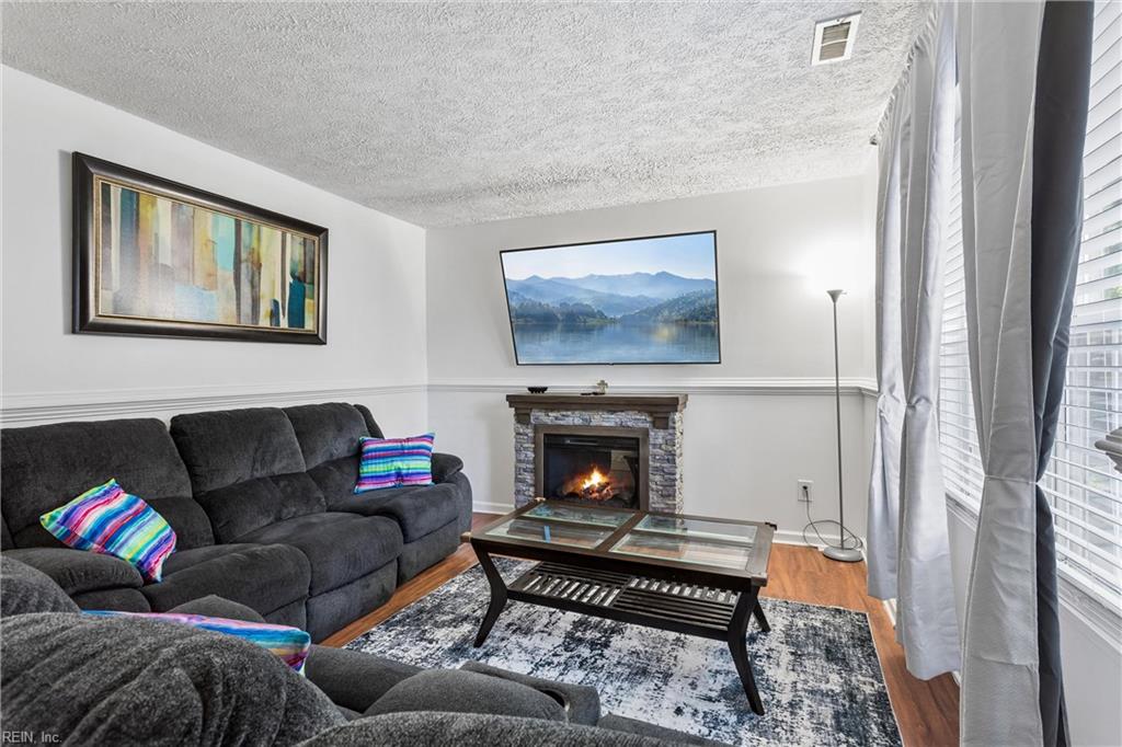1606 London Company Way Property Photo 6