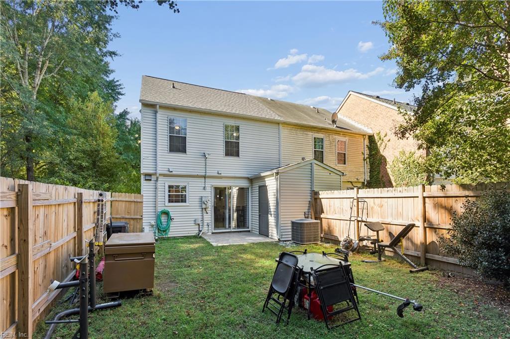 1606 London Company Way Property Photo 28