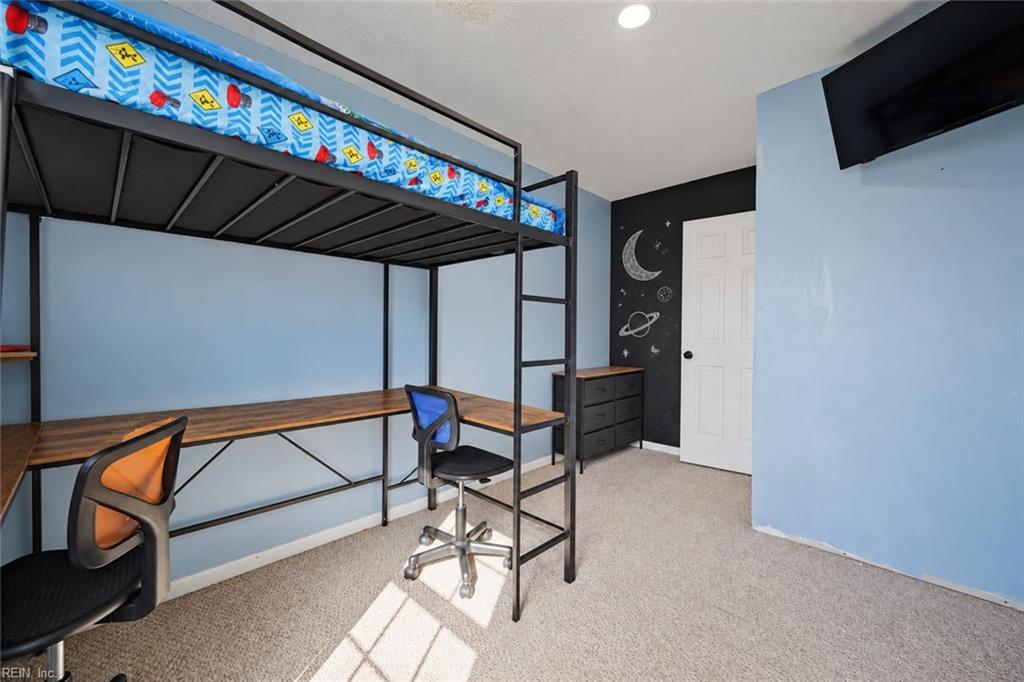 813 Westminster Ln Property Photo 19
