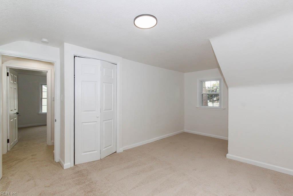 224 Neoma Dr Property Photo 29