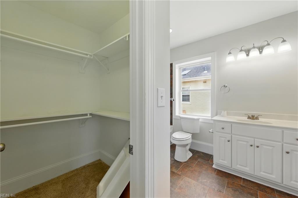 552 2nd Ave Property Photo 19