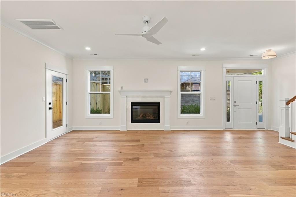 210 81st St Property Photo 5