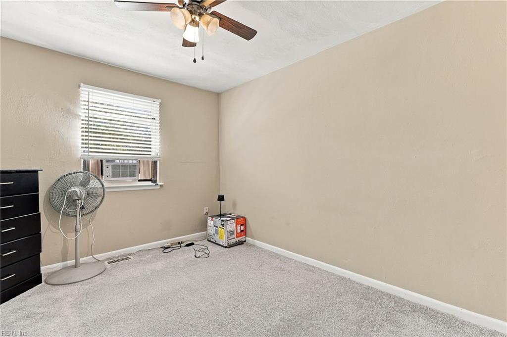 5661 Caxton Ct Property Photo 20