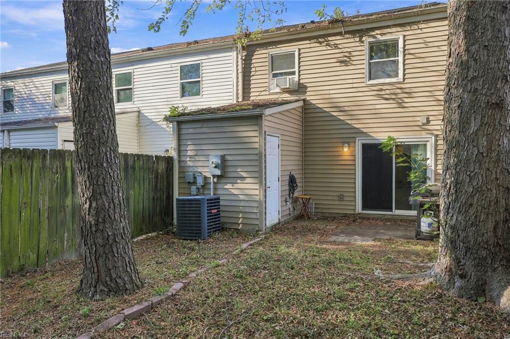 5661 Caxton Ct Property Photo 25