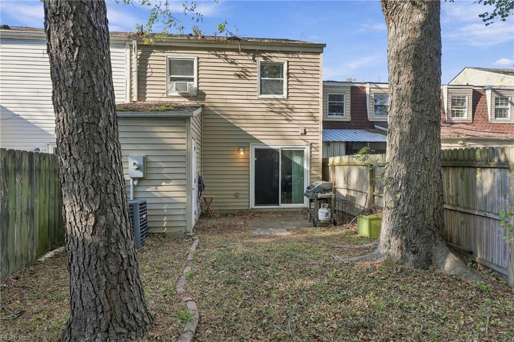 5661 Caxton Ct Property Photo 26