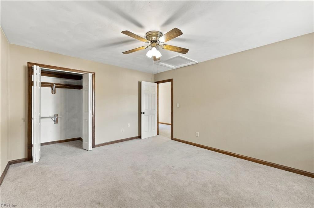 401 Brougham Ct Property Photo 19