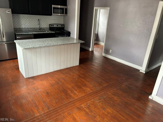 833 Fremont St Property Photo 6