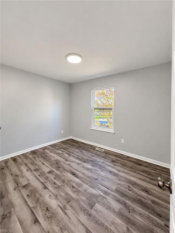 2725 Spinners Way Property Photo 12