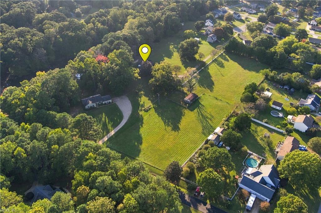 6 Field Dr Property Photo 5