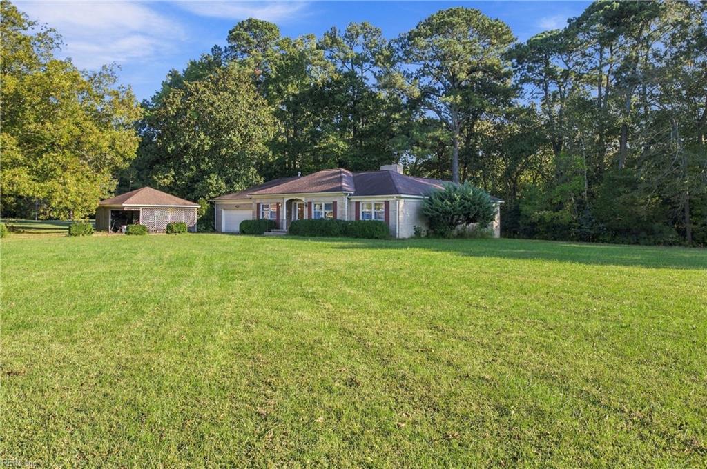 6 Field Dr Property Photo 13