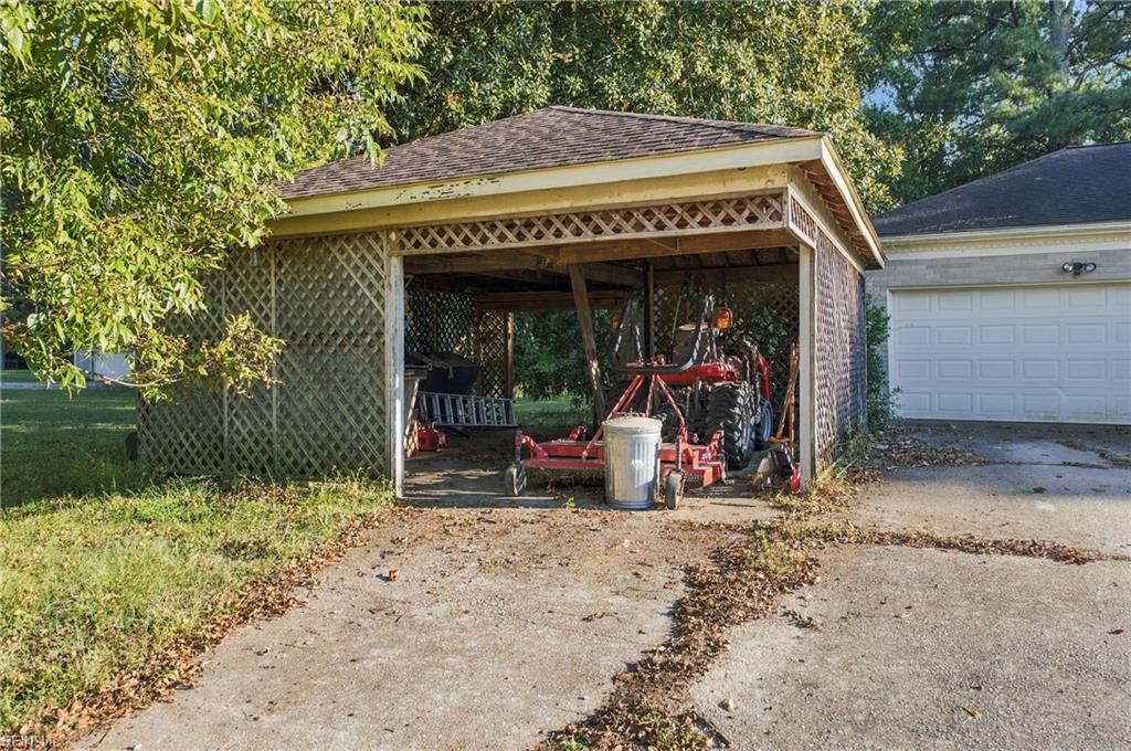 6 Field Dr Property Photo 31