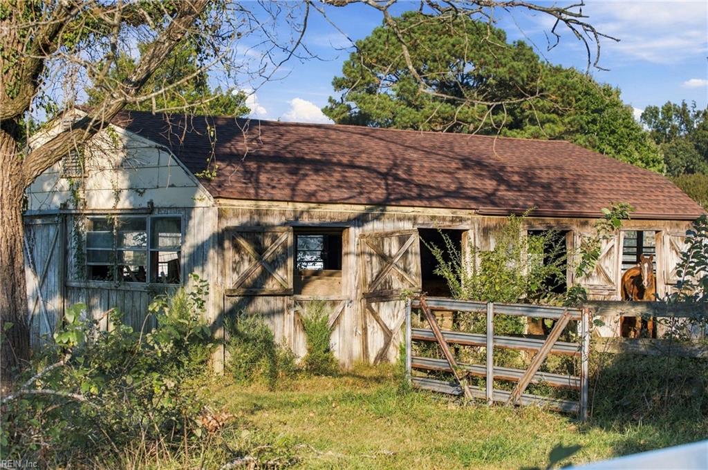 6 Field Dr Property Photo 36