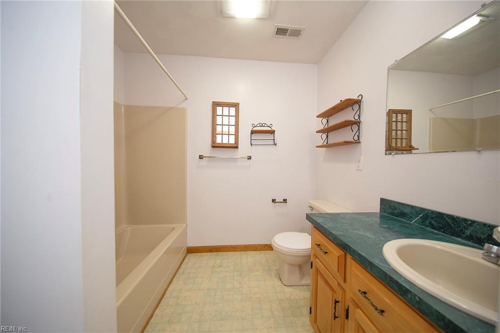 18358 Tomlin Hill Dr Property Photo 28